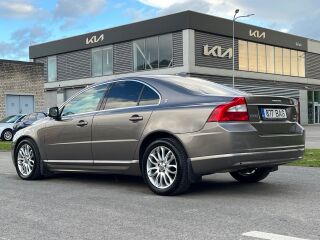 Volvo S80 3.2 R6 175kW