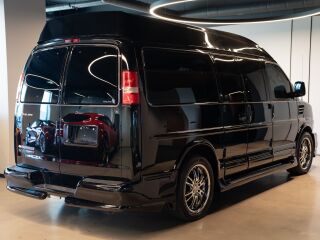 Chevrolet Express Starlimo 4x4 5.3 213kW
