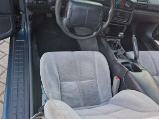 Chevrolet Camaro Z28 5.7 V8 LT1 210kW