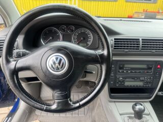 Volkswagen Passat 1.9 74kW