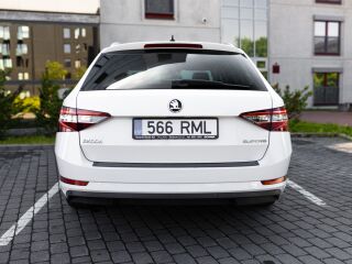 Skoda Superb Highline 1.4 110kW