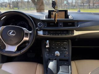 Lexus CT 200h 1.8