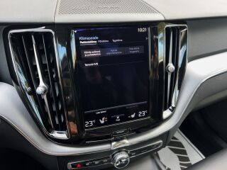 Volvo XC60 Intelli Safe Pro MY21 2.0 B4 KERS MILD Kerghübriid 145kW