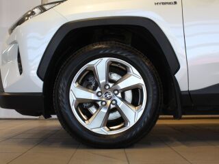 Toyota RAV4 Luxury Plus AWD 2.5 131kW