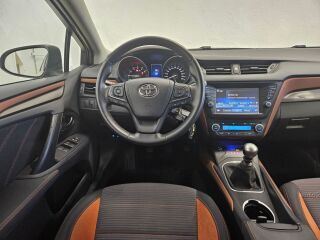 Toyota Avensis Active 108kW