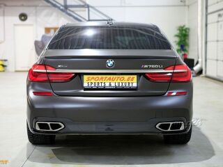 BMW M760 IL X-Drive 6.6 V12 Bi-turbo 448kW