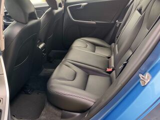 Volvo V60 Plug-in Hybrid AWD 2.4 D6 158kW