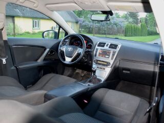 Toyota Avensis Facelift 2.0 D-CAT 91kW