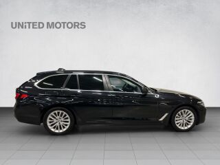 BMW 530 d xDrive Touring LCI MHEV 3.0 R6 210kW