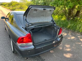 Volvo S60 Momentum D5 2.4 120kW