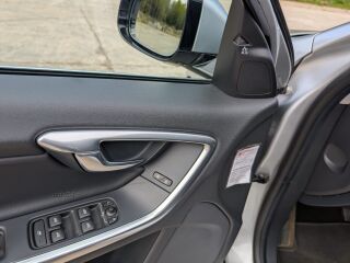 Volvo V60 2.4 158kW
