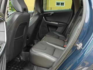 Volvo XC60 Momentum AWD MY15 2.4 D4 133kW
