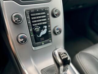 Volvo V70 Summum Facelift Black Edition 2.0 D3 110kW