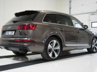 Audi Q7 S-LINE 3.0 V6 TFSI 245kW