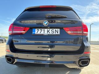 BMW X5 40d M pakett 3.0 R6 N57D30T1 230kW