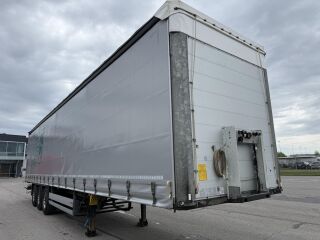 Schmitz Semitrailer Curtainsider Standard