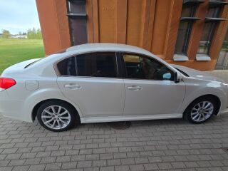 Subaru Legacy 2.5 123kW