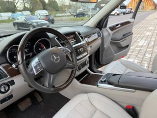 Mercedes-Benz GL 450 4.7 V8 270кВ