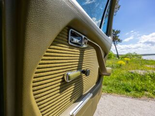 Mercedes-Benz 450 4.5 V8 185kW