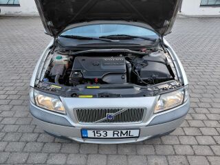 Volvo S80 2.5 R5 103kW