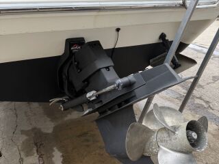 Sea Ray 250 SUNDANCER 5.7 V6 225kW