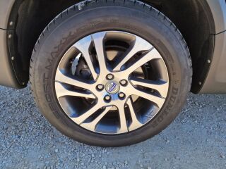 Volvo XC70 MOMENTUM AWD 4X4 2.4 R5 120кВ