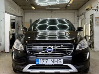 Volvo XC60 Momentum AWD 2.4 140kW
