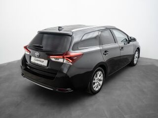 Toyota Auris 1.6 97kW