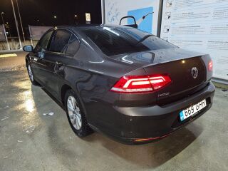Volkswagen Passat 1.4 92kW