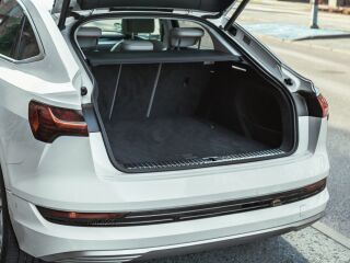 Audi e-tron 55 Sportback 300kw 158kW