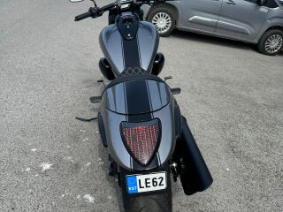 Suzuki VZR 1800