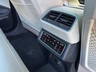 Audi Q8 e-tron 55 quattro S line Exclusive 300kW