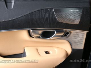 Volvo XC90 AWD ULTIMATE DARK 7 LUXURY XENIUM FULL 2.0 T8 Recharge Long Range Plug-In-Hybrid 335kW