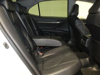 Toyota Camry Luxury Business 2.5 131kW
