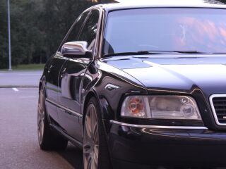 Audi A8 3.3 V8 165kW