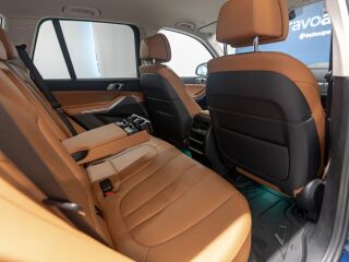 BMW X5 xDrive30d 3.0 210кВ