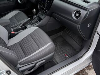 Toyota Auris 1.6 97kW