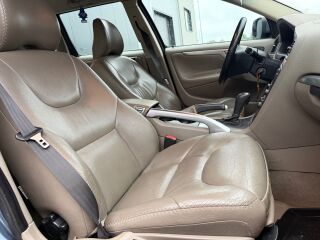 Volvo XC70 Summum Facelift 2.4 136kW