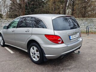 Mercedes-Benz R 320 3.0 165kW