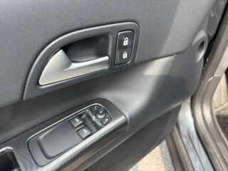 Volvo C30 R-Design 1.6 D2 84кВ