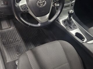 Toyota Avensis 2.0 112кВ