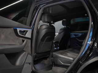 Audi Q7 S-line 50d 3.0 50 TDI Black Edition Original 210kW