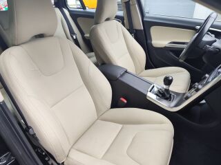 Volvo V60 MOMENTUM 1.6 R4 D2 84кВ