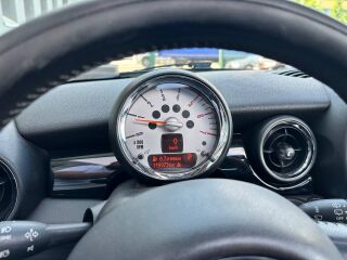 MINI Cooper D 2.0 82kW