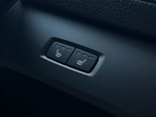 Volvo XC60 AWD Momentum Pro 2.0 B4 145кВ