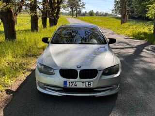 BMW 330 3.0 180kW