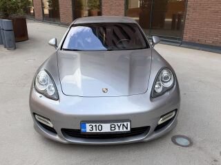 Porsche Panamera Turbo 4.8 V8 368kW