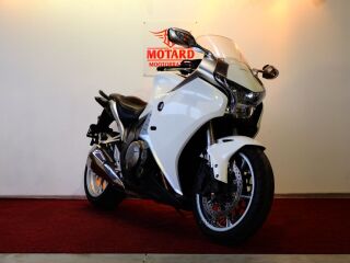 Honda VFR 1200 V4 127кВ