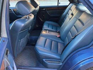 Mercedes-Benz 300 E - 24 3.0 R6 162kW