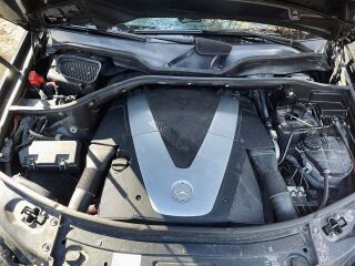 Mercedes-Benz ML 420 4MATIC 4.0 V8 CDI 225kW